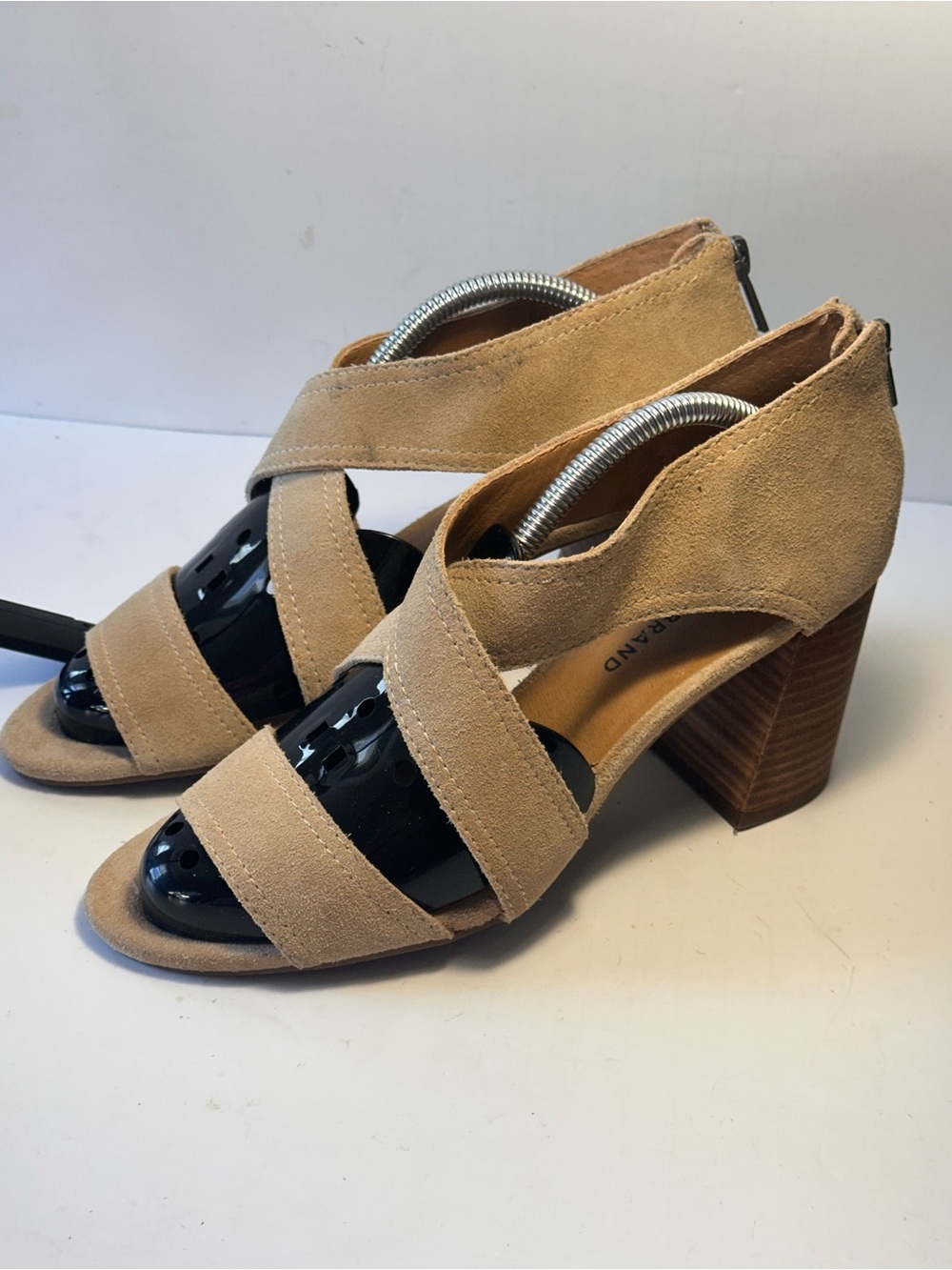 Lucky Brand Lameer Tan Suede Block Heel Sandals Size 9